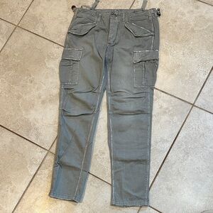 American Eagle Gray Y2K Low Rise Slouchy Skinny Cargo Pants 6 Military